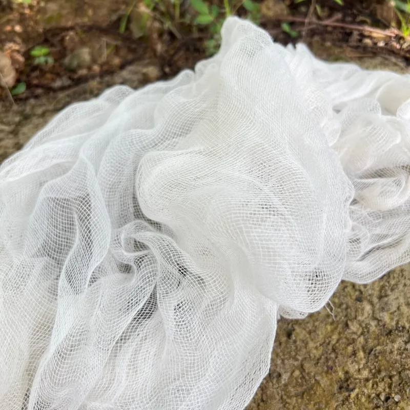 3 Meters Cotton Medical White Gauze Designer Artistically Created Plant Dyed Sparse Gauze
3 Meters Cotton Medical White Gauze Designer Artistically Created Plant Dyed Sparse Gauze