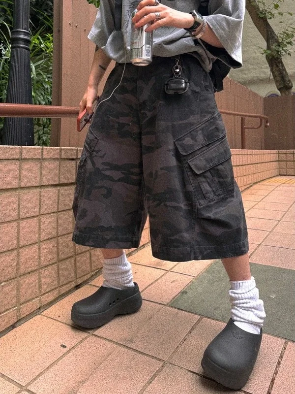 American Washed Camouflage Work Shorts Men's Summer Loose Straight Leg Seven-Piece Pants Double Pocket Utility Cotton Shorts
American Washed Camouflage Work Shorts Men's Summer Loose Straight Leg Seven-Piece Pants Double Pocket Utility Cotton Shorts
