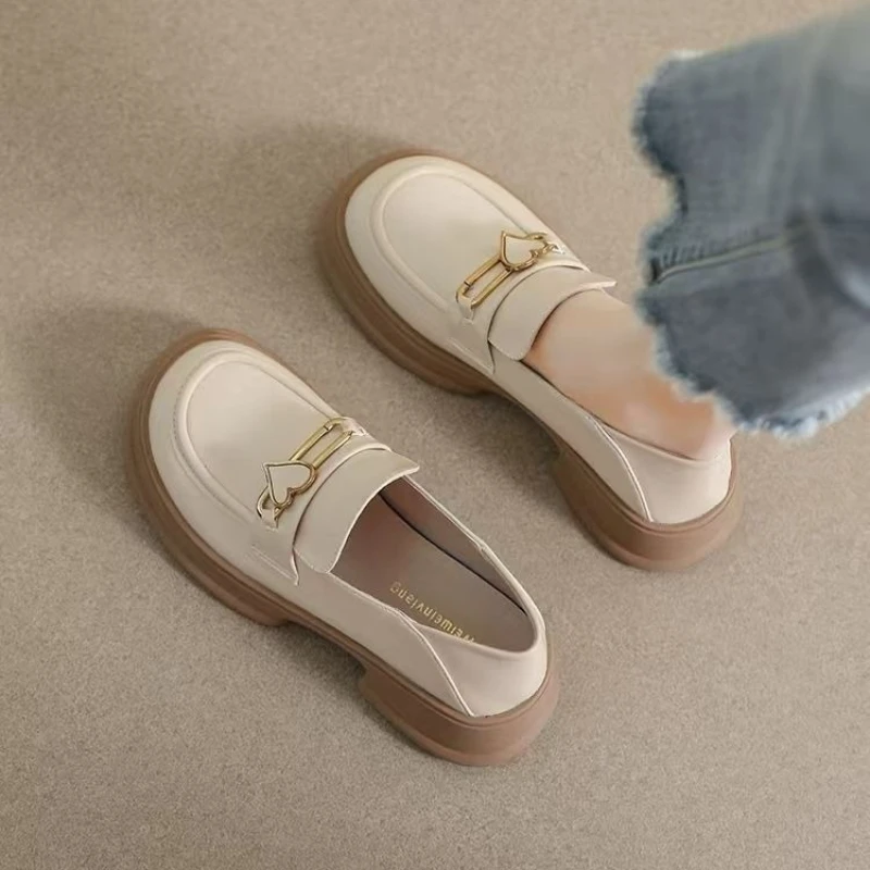 2026 New Spring Autumn Vintage Leather Loafers British Style Preppy Heart Accent Soft Slip On Casual Dress Shoes
2026 New Spring Autumn Vintage Leather Loafers British Style Preppy Heart Accent Soft Slip On Casual Dress Shoes