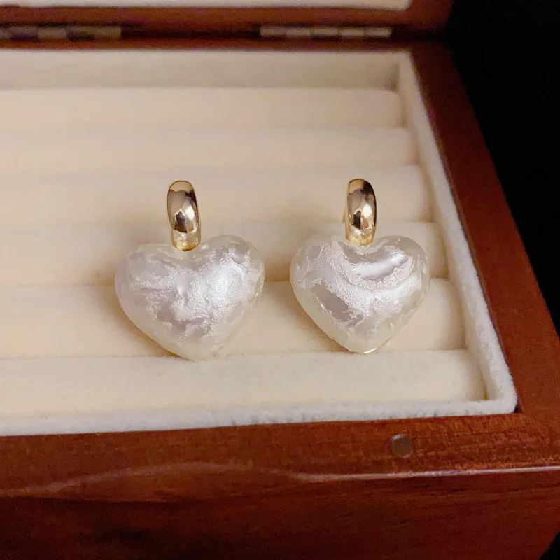 Exquisite 925 Silver Needle14k Gold Plated Heart Cotton Pearl Pendant Earrings For Women wedding Classic Fine Jewelry
Exquisite 925 Silver Needle14k Gold Plated Heart Cotton Pearl Pendant Earrings For Women wedding Classic Fine Jewelry