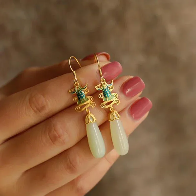 Original new ancient gold craftsmanship natural Hetian jade drop earrings Chinese style retro charm ladies brand silver jewelry
Original new ancient gold craftsmanship natural Hetian jade drop earrings Chinese style retro charm ladies brand silver jewelry