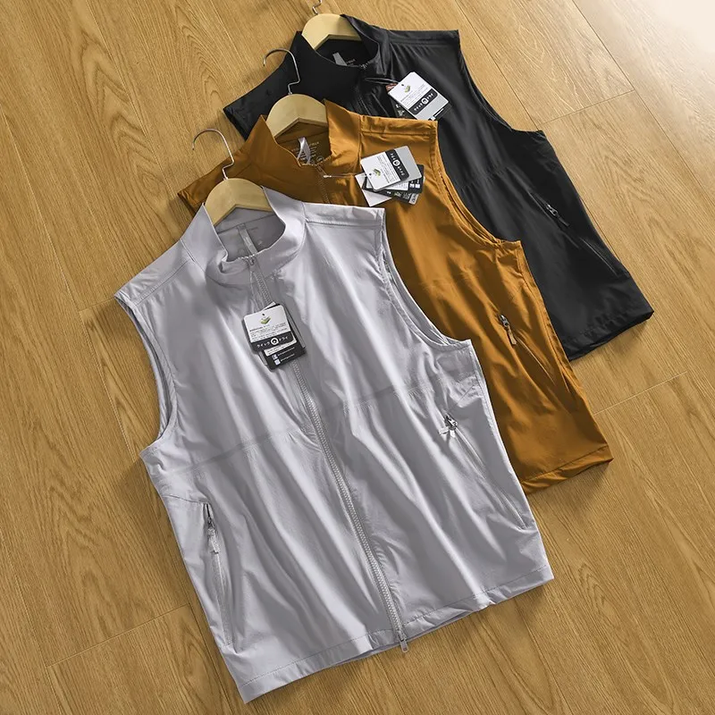 Lightweight Breathable Quick-Drying Summer Thin Men's Fashion Casual Collar Pure Color Vest Trendy Standard Fit Zipper Design
Lightweight Breathable Quick-Drying Summer Thin Men's Fashion Casual Collar Pure Color Vest Trendy Standard Fit Zipper Design