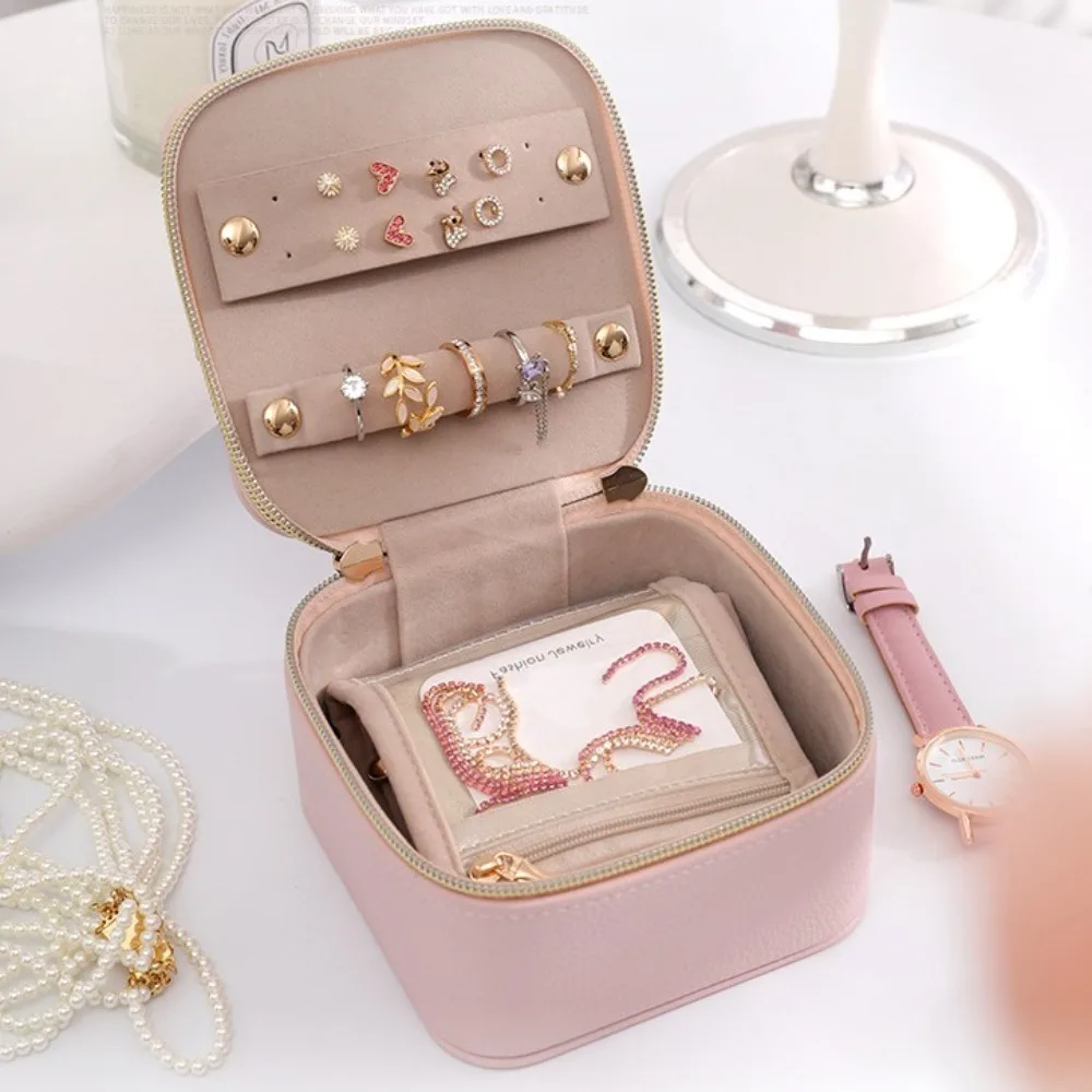 Exquisite Jewelry Storage Box Jewelry Display Cosmetic Bag Foldable Jewelry Roll Convenient Portable Jewelry Organizer Earrings
Exquisite Jewelry Storage Box Jewelry Display Cosmetic Bag Foldable Jewelry Roll Convenient Portable Jewelry Organizer Earrings