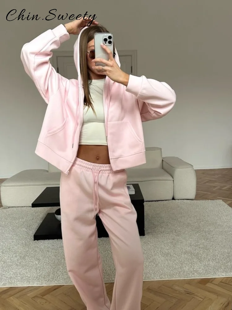 Шикарные женские спортивные брюки с капюшоном, комплекты с длинными рукавами и карманами на молнии, прямые брюки с эластичной резинкой на талии, осенний женский наряд 2023 г.
Шикарные женские спортивные брюки с капюшоном, комплекты с длинными рукавами и карманами на молнии, прямые брюки с эластичной резинкой на талии, осенний женский наряд 2023 г.