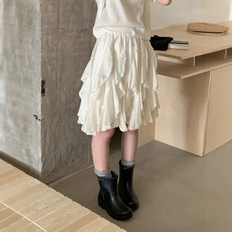 2025 Spring Apricot Design Sense Irregular New Lace Splicing Skirt Slim High Waist Skirt
2025 Spring Apricot Design Sense Irregular New Lace Splicing Skirt Slim High Waist Skirt