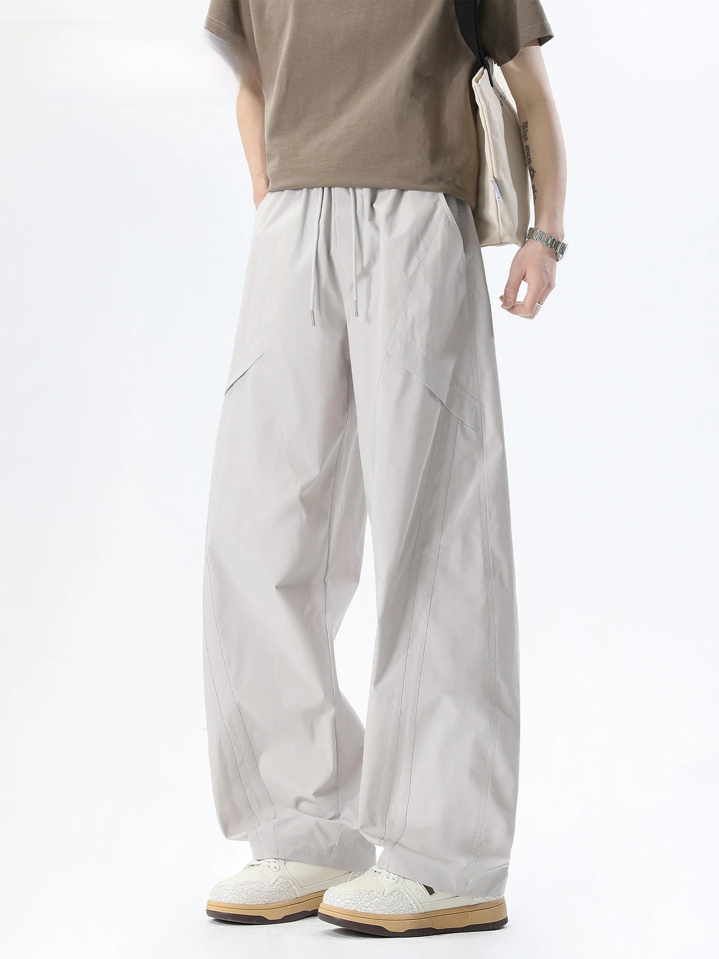 JOKARJONNY American Sle Pleated Splicing Men's Summer Loose Ice Silk Qui Dry Sports Long Pants Casual Straight Leg Trousers
JOKARJONNY American Sle Pleated Splicing Men's Summer Loose Ice Silk Qui Dry Sports Long Pants Casual Straight Leg Trousers