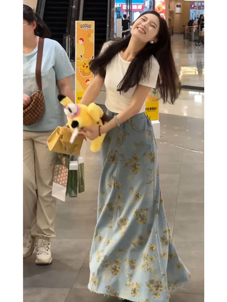 Women Denim Skirt Y2k Emo 2000s Clothes Long Skirt Harajuku Korean 90s Fashion Vintage Gradient A-line Jean Skirt Grunge Clothes
Women Denim Skirt Y2k Emo 2000s Clothes Long Skirt Harajuku Korean 90s Fashion Vintage Gradient A-line Jean Skirt Grunge Clothes