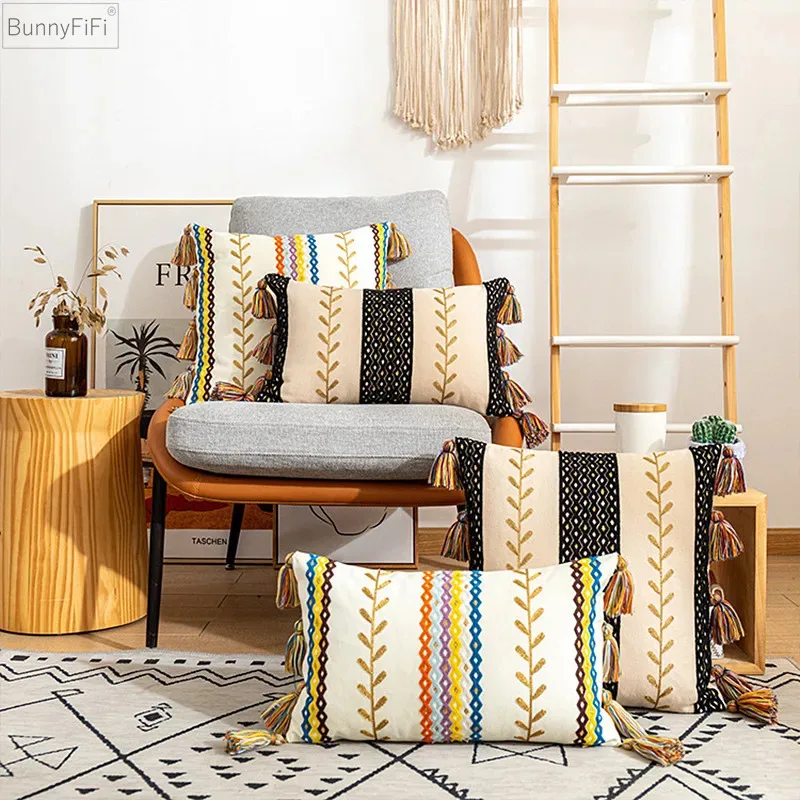 Colorful Bohemia Ethnic Embroidery Cushion Cover Home Decoration Cotton Morocco Pillow Cover with Tassels 45x45cm Lumber Pillow
Colorful Bohemia Ethnic Embroidery Cushion Cover Home Decoration Cotton Morocco Pillow Cover with Tassels 45x45cm Lumber Pillow
