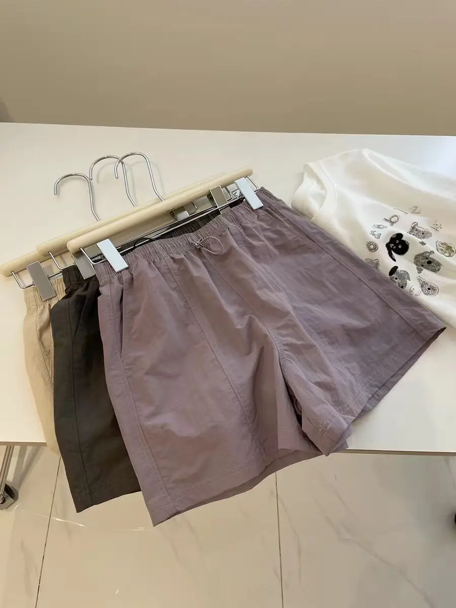 High Waist Loose Fit Casual Wide Leg Pants plus Size Women's Summer Style Slimming Color Block Elastic Waist Sports Shorts
High Waist Loose Fit Casual Wide Leg Pants plus Size Women's Summer Style Slimming Color Block Elastic Waist Sports Shorts