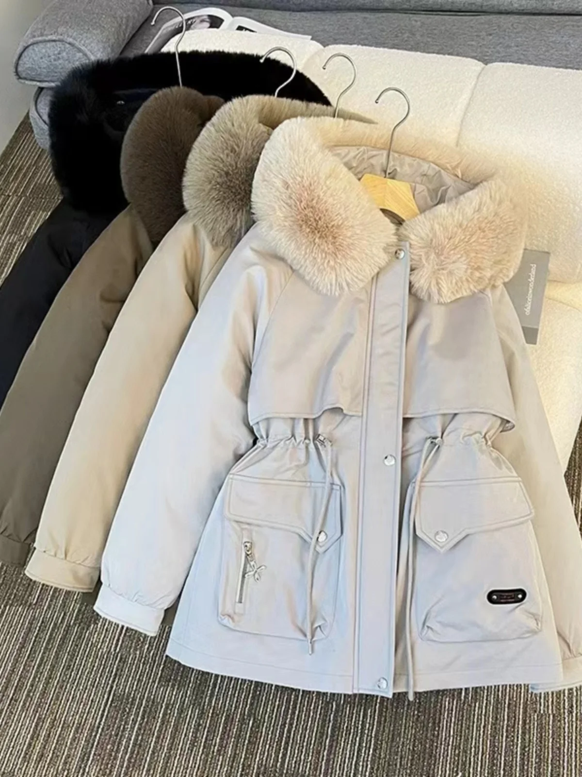 Корейская утепленная хлопковая парка софтшелл с капюшоном, средней длины, на молнии, с длинными рукавами...
Корейская утепленная хлопковая парка софтшелл с капюшоном, средней длины, на молнии, с длинными рукавами...