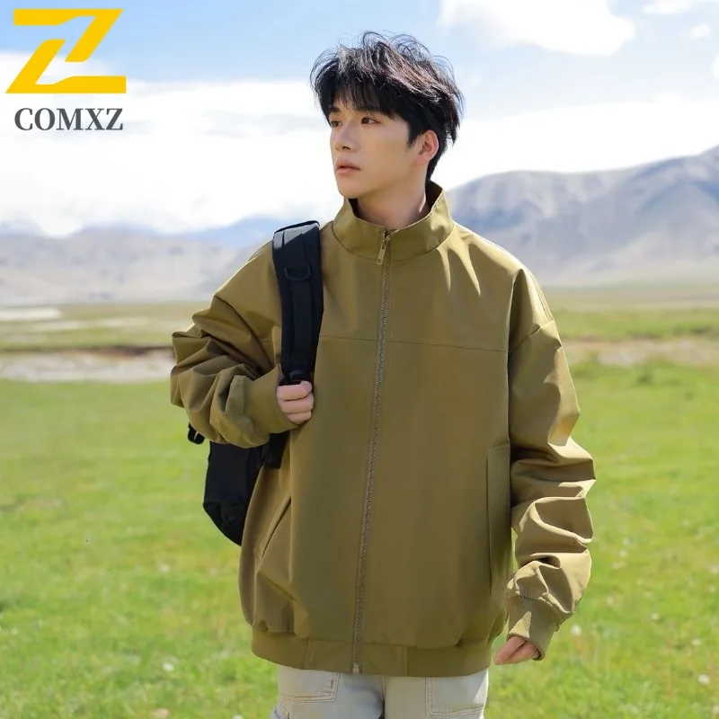 COMXZ Men Jacket Stand Collar American Fashion Comfort Lightweight Windbreaker Advanced Urban Street Windproof Autumn Coat
COMXZ Men Jacket Stand Collar American Fashion Comfort Lightweight Windbreaker Advanced Urban Street Windproof Autumn Coat
