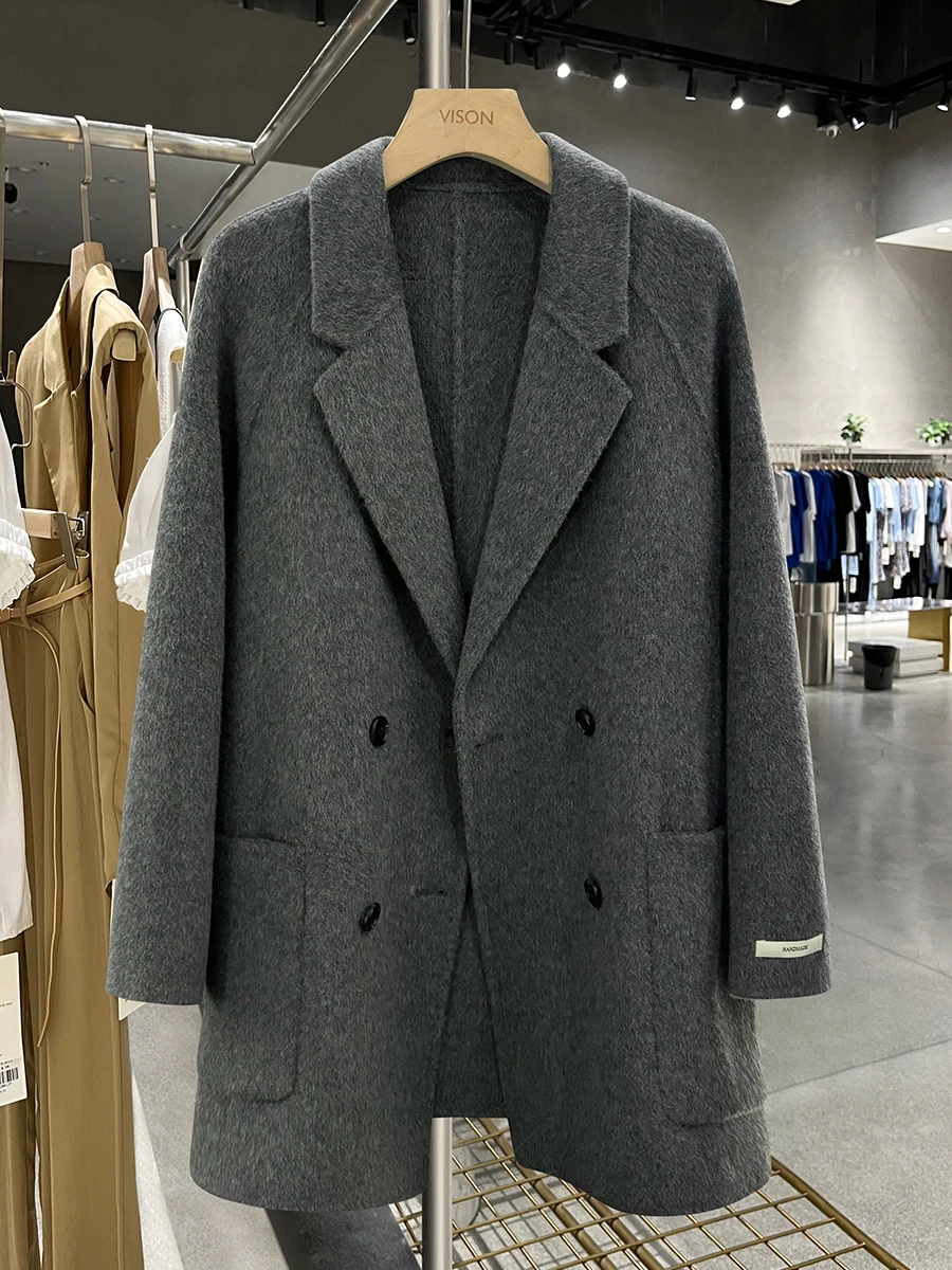 Шерстяное твидовое женское пальто двустороннее средней длины, зимняя верхняя одежда на пуговицах, повседневный стиль, 70% шерсть, 30% прочие волокна
Шерстяное твидовое женское пальто двустороннее средней длины, зимняя верхняя одежда на пуговицах, повседневный стиль, 70% шерсть, 30% прочие волокна