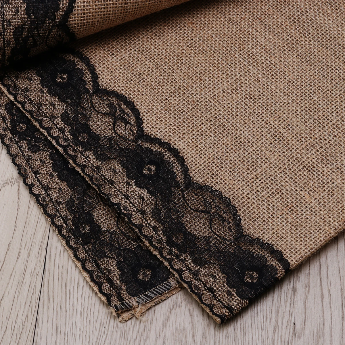 275x30cm Table Runner Elegant Burlap Linen Lace Edging Wedding Home Decor Banquet Party Christmas Reusable Cover
275x30cm Table Runner Elegant Burlap Linen Lace Edging Wedding Home Decor Banquet Party Christmas Reusable Cover
