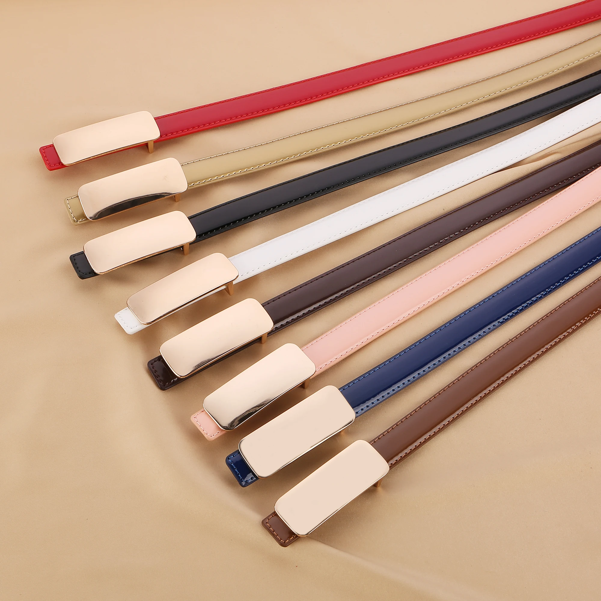 Thin Belt for Women Clothing Accessory Fashion Ladies Girdle Luxury Gold Buckle Leather Skinny Belt for Dress Jean Coat
Thin Belt for Women Clothing Accessory Fashion Ladies Girdle Luxury Gold Buckle Leather Skinny Belt for Dress Jean Coat