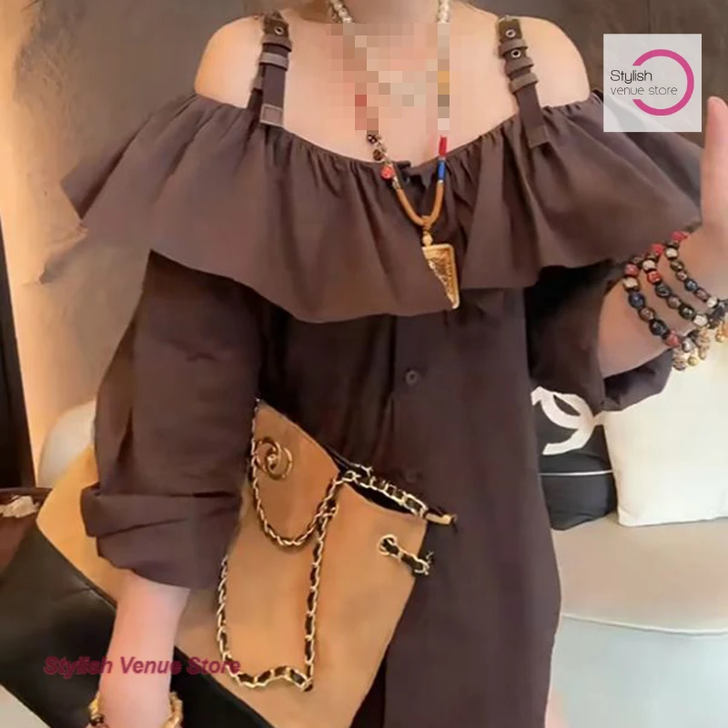 French ruffled off-the-shoulder short dress women's spring and autumn new loose casual solid color Joker dress with suspenders.
French ruffled off-the-shoulder short dress women's spring and autumn new loose casual solid color Joker dress with suspenders.