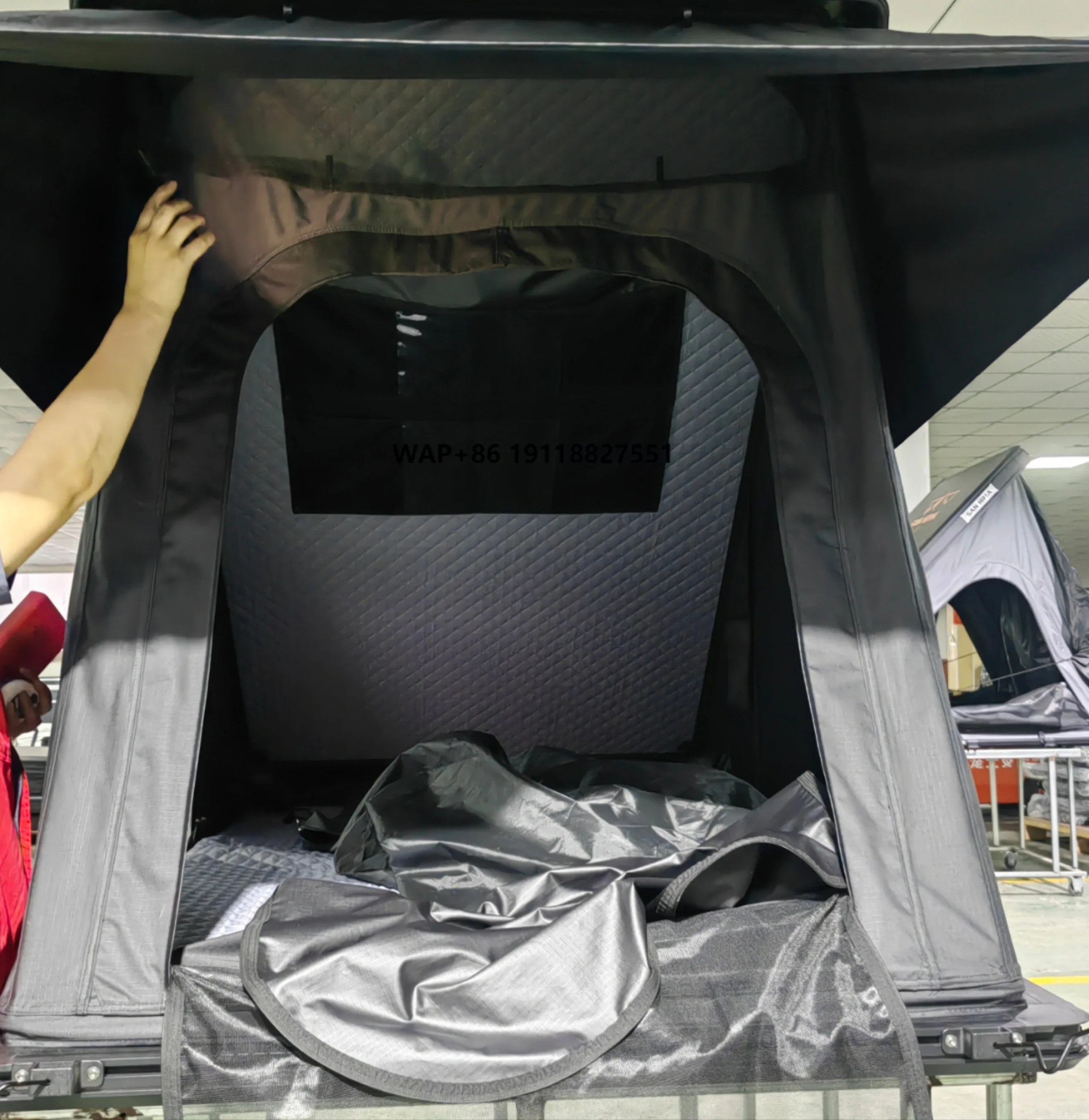 2-4 Person Aluminum Triangle Roof Tent Waterproof Canvas Durable Summer Outdoor Camping SUV Rooftop Quick Automatic Opening
2-4 Person Aluminum Triangle Roof Tent Waterproof Canvas Durable Summer Outdoor Camping SUV Rooftop Quick Automatic Opening