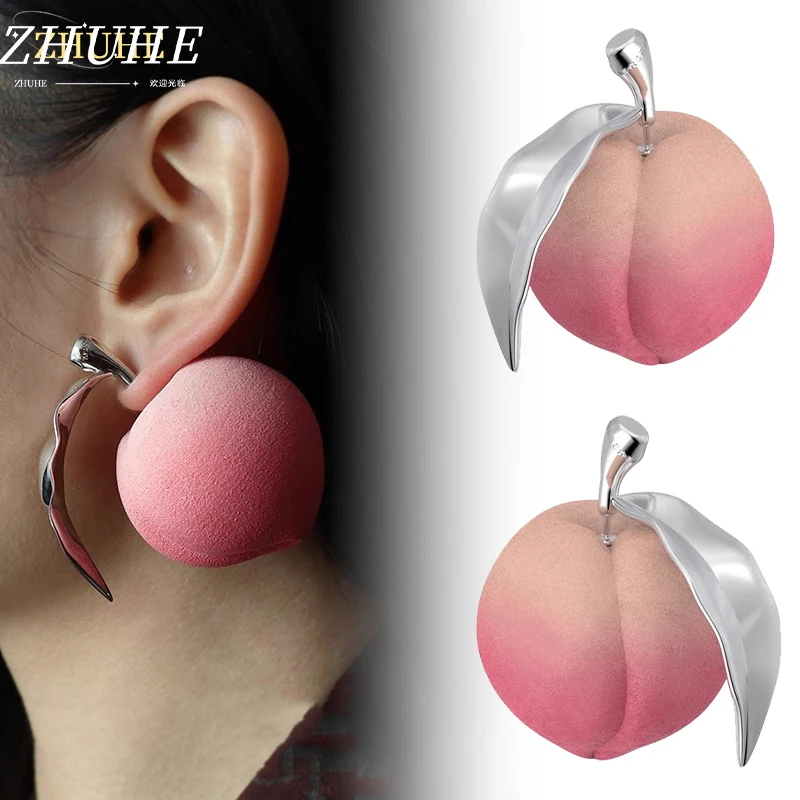 The Big peach Earrings, With Their Sweet And Romantic Style, Are Perfect For Women's Jewelry Accessories And Party Gifts
The Big peach Earrings, With Their Sweet And Romantic Style, Are Perfect For Women's Jewelry Accessories And Party Gifts