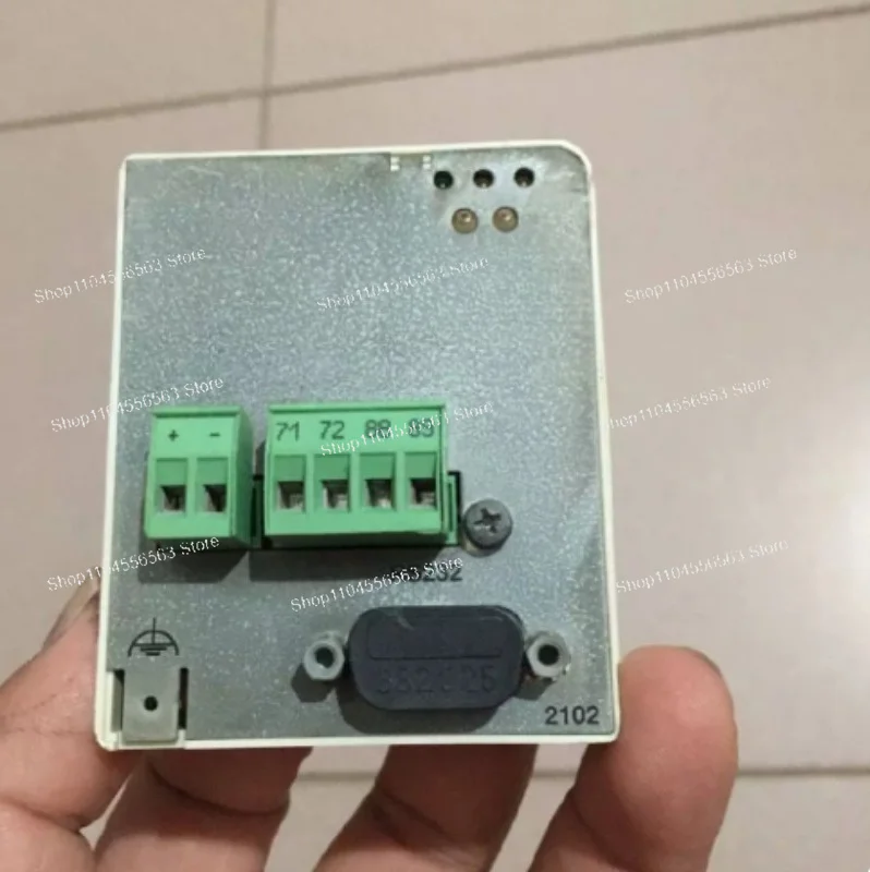 EMF2102IBCV001 LECOM A/B Communication Module: RS232/485, 24VDC, for 8200/9300 Series Drives
EMF2102IBCV001 LECOM A/B Communication Module: RS232/485, 24VDC, for 8200/9300 Series Drives
