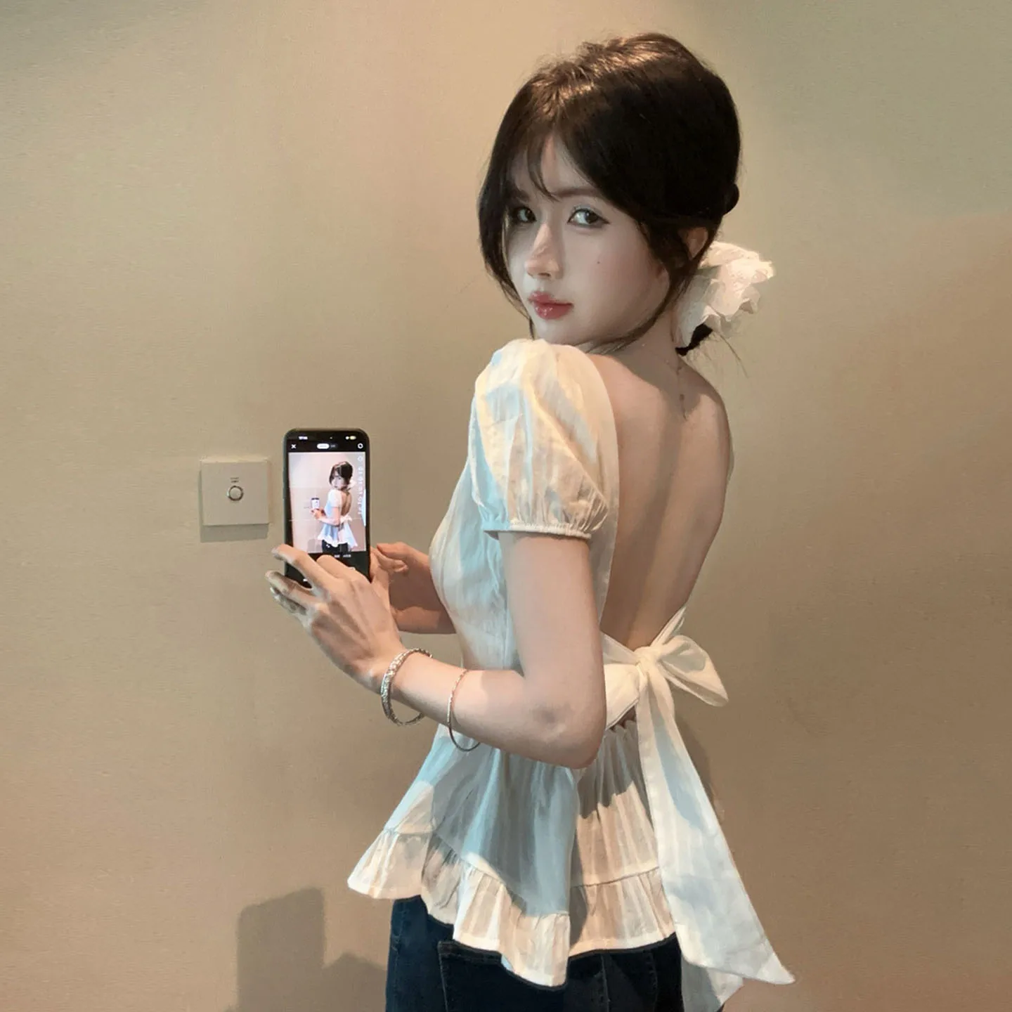 Korean Style Bow Bubble Sleeve Square Collar Backless Short Sleeve Shirt Women's Summer Cute Puffy Doll Shirt
Korean Style Bow Bubble Sleeve Square Collar Backless Short Sleeve Shirt Women's Summer Cute Puffy Doll Shirt