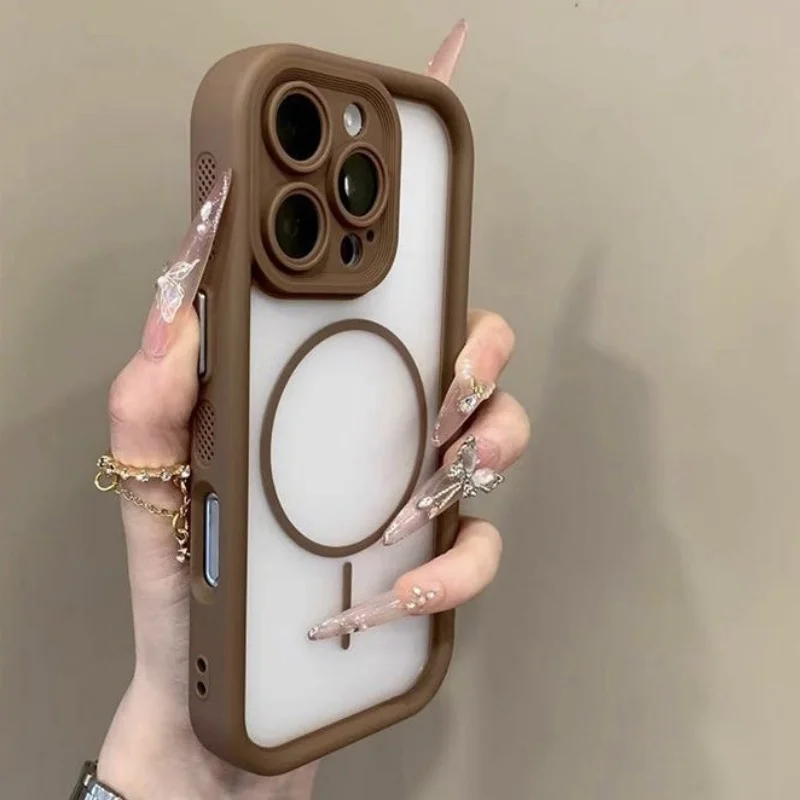 Дышащий и теплоотводящий чехол для iPhone 16, с магнитным креплением для iPhone 15 Pro Max, защитный чехол от падений.
Дышащий и теплоотводящий чехол для iPhone 16, с магнитным креплением для iPhone 15 Pro Max, защитный чехол от падений.