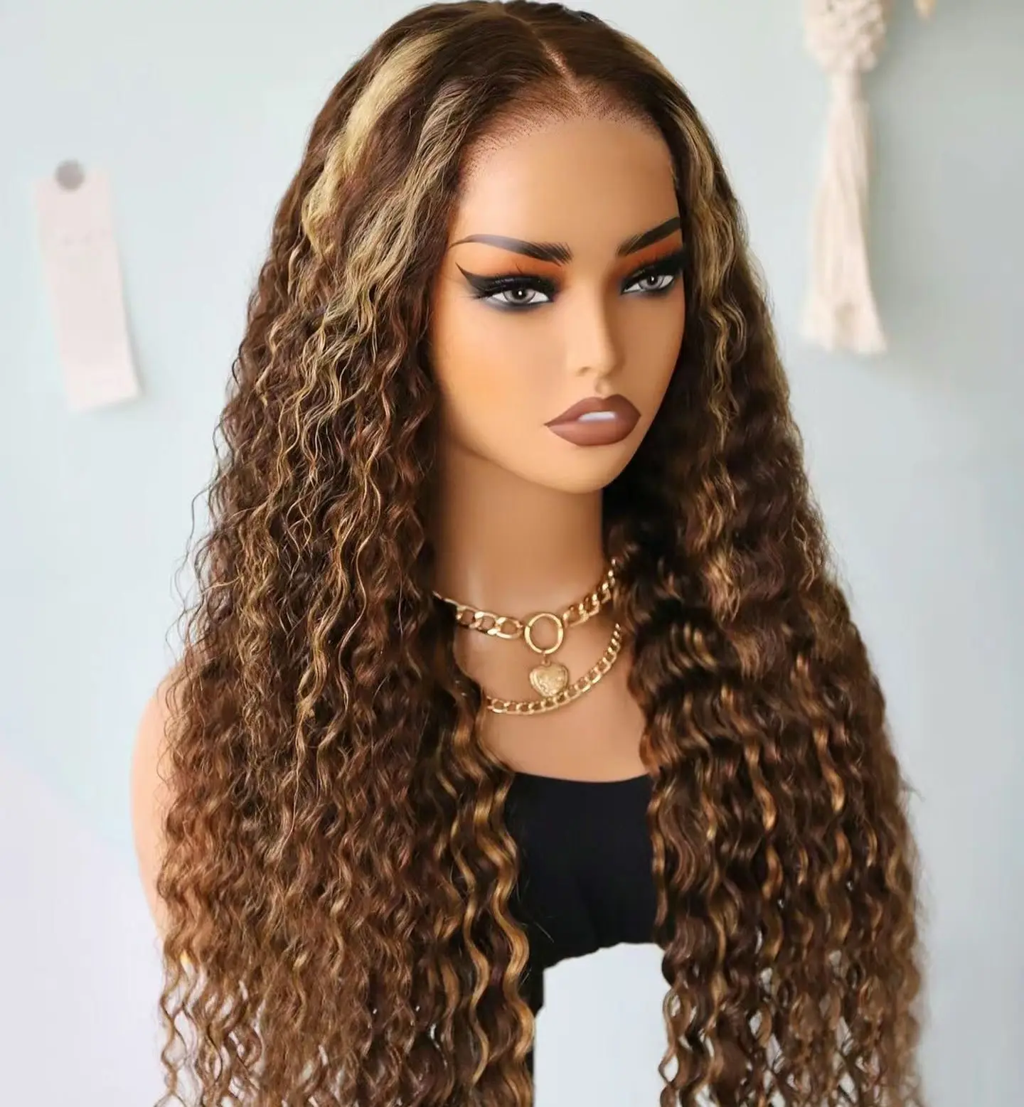 Curly Glueless Wigs 4/27 Highlight Human Hair Ombre Colored Deep Wave 7x5 Lace Closure Wig Human Hair Wigs Pre Cut Ready To Wear
Curly Glueless Wigs 4/27 Highlight Human Hair Ombre Colored Deep Wave 7x5 Lace Closure Wig Human Hair Wigs Pre Cut Ready To Wear