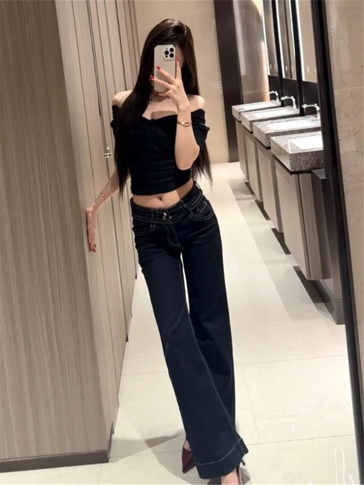 Retro American Spicy Girl Low Waist Bell Bottom Jeans Women Summer Loose Slimming Non-Matching Leg Design Sensation Floor-Len...
Retro American Spicy Girl Low Waist Bell Bottom Jeans Women Summer Loose Slimming Non-Matching Leg Design Sensation Floor-Len...