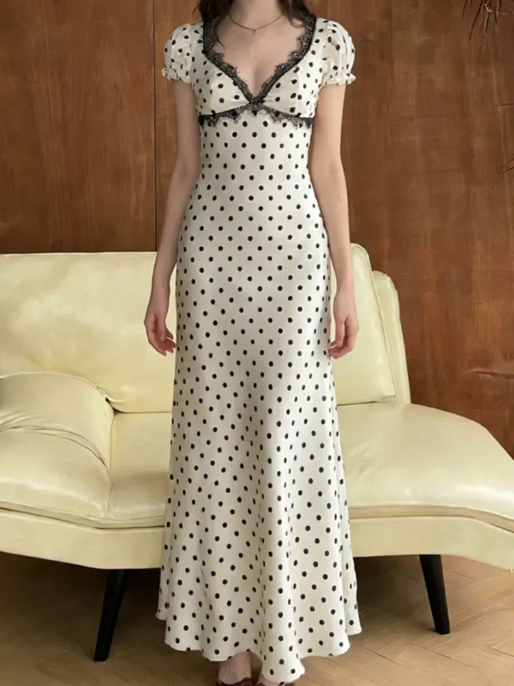 Elegant Polka Dot Lace Sexy Maxi Dress Women Spring Summer Backless Lace-up V Neck Fashion Patchwork Long Dress Female
Elegant Polka Dot Lace Sexy Maxi Dress Women Spring Summer Backless Lace-up V Neck Fashion Patchwork Long Dress Female