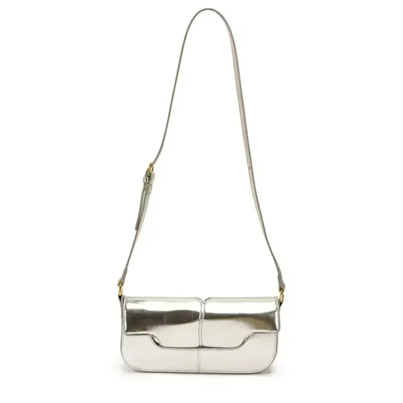 Fashionable Letter Logo Solid Color Tote Bag Commuter Messenger Purse Shopper For Women Elegant Classic
Fashionable Letter Logo Solid Color Tote Bag Commuter Messenger Purse Shopper For Women Elegant Classic