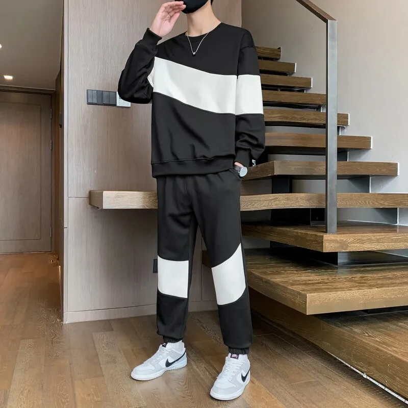 2025 Men's Sportswear Long-sleeved Patchwork Pullover + Sweatpants Simple design Fashion Brand clothing 2-piece set
2025 Men's Sportswear Long-sleeved Patchwork Pullover + Sweatpants Simple design Fashion Brand clothing 2-piece set