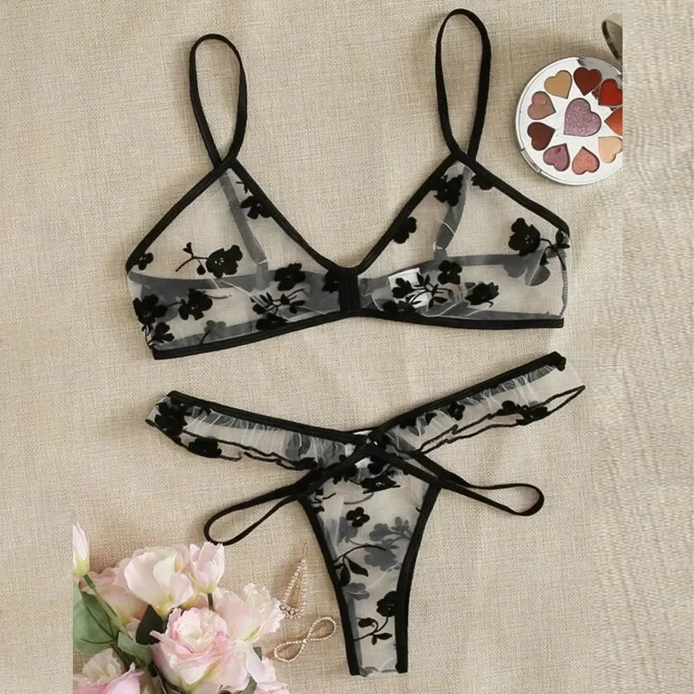 Women Secret Clothes Lace Embroidery Bra Sets Ultra-ThinSleepwear Sexy Underwear Woman Thong Solid Color Hollow Out Lingerie Set
Women Secret Clothes Lace Embroidery Bra Sets Ultra-ThinSleepwear Sexy Underwear Woman Thong Solid Color Hollow Out Lingerie Set