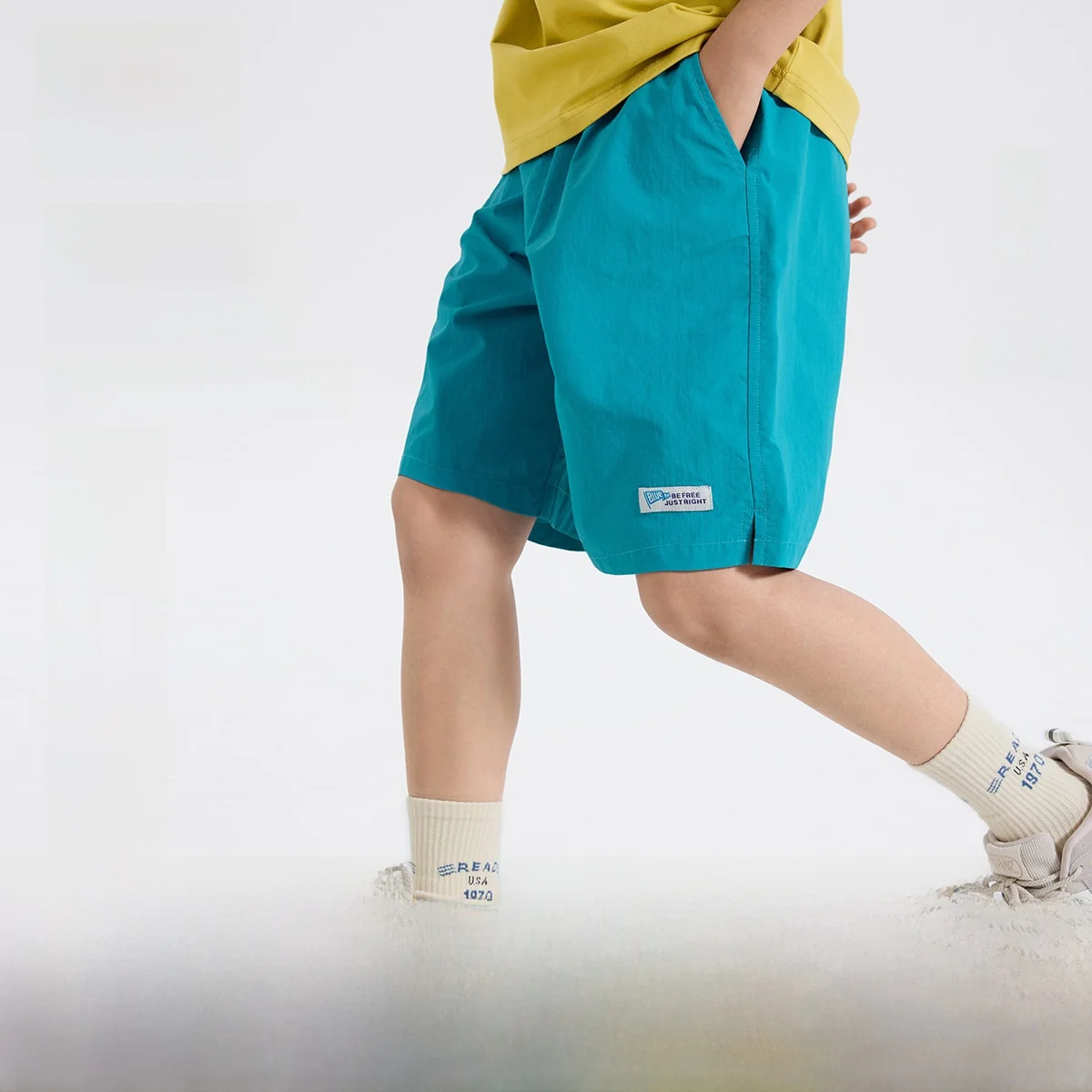 Bluem Boys' Short Pants Children's Mid-Waist Workwear Summer Sports Five-Point Pants Big Kids' Fashion Korean Style Nylon Fabric
Bluem Boys' Short Pants Children's Mid-Waist Workwear Summer Sports Five-Point Pants Big Kids' Fashion Korean Style Nylon Fabric
