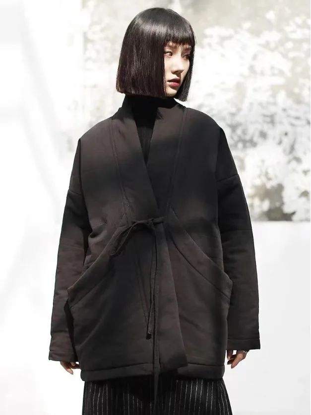 Retro Style Mid-Length Cotton Jacket Warm Thickened Cotton Clothes Button Design Ethnic Style Women's Coat for Winter
Retro Style Mid-Length Cotton Jacket Warm Thickened Cotton Clothes Button Design Ethnic Style Women's Coat for Winter