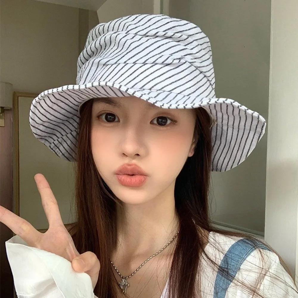 Trendy Foldable Women Bucket Hat Spring Summer Striped Fisherman Caps Wide Brim Visor Sun Hat Men Women
Trendy Foldable Women Bucket Hat Spring Summer Striped Fisherman Caps Wide Brim Visor Sun Hat Men Women