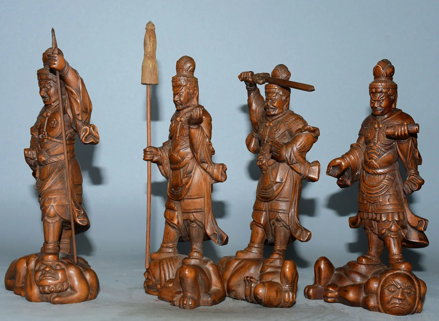 7"Tibetan Temple Collection Old Boxwood Four Guardian Gods Four Heavenly Kings Immortals Standing Buddha Worship Hall Town house
7"Tibetan Temple Collection Old Boxwood Four Guardian Gods Four Heavenly Kings Immortals Standing Buddha Worship Hall Town house