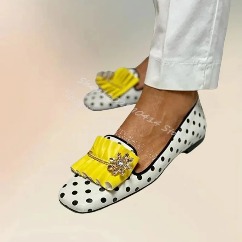 Wave Point Print Crystal Flower Pleated Design Pumps Slip On Women Shoes Low Top Fashion Party Banquet 2024 Zapatos Para Mujere
Wave Point Print Crystal Flower Pleated Design Pumps Slip On Women Shoes Low Top Fashion Party Banquet 2024 Zapatos Para Mujere