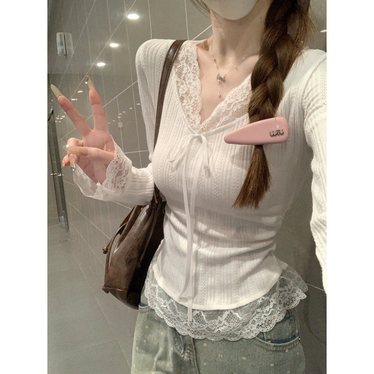 Coigarsam Women's V-Neck T-Shirt - White Long Sleeve Lace Tops With Belt, Casual Spring Fashion
Coigarsam Women's V-Neck T-Shirt - White Long Sleeve Lace Tops With Belt, Casual Spring Fashion