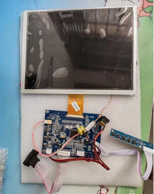 Original 10.4" inch LCD Screen for Innolux LSA40AT9001 800x600 LCD Dispaly Panel Screen VGA+AV LCD Controller board
Original 10.4" inch LCD Screen for Innolux LSA40AT9001 800x600 LCD Dispaly Panel Screen VGA+AV LCD Controller board