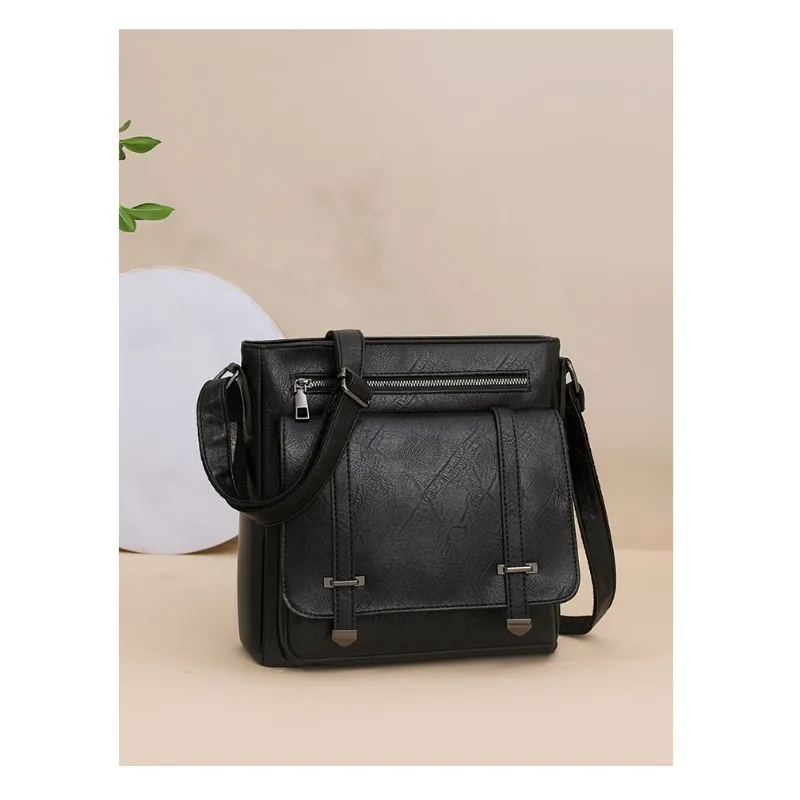 Elegant Simple Vintage Handbag Women Paris Fashion Luxury Minimalist Solid Color Trendy Design With Logo
Elegant Simple Vintage Handbag Women Paris Fashion Luxury Minimalist Solid Color Trendy Design With Logo