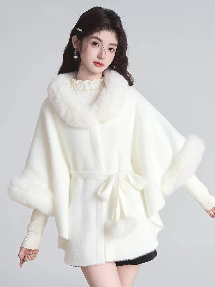 Women's Autumn Winter New Style Fox Fur Collar Emulate Nylon Outerwear Fashionable Double-Sided Woolen Knitted Shawl Coat
Women's Autumn Winter New Style Fox Fur Collar Emulate Nylon Outerwear Fashionable Double-Sided Woolen Knitted Shawl Coat