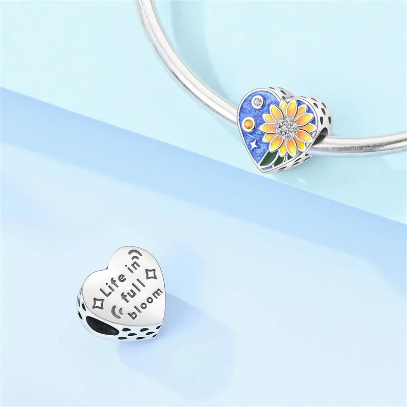 2026 New 925 Sterling Silver Starry Sky Sunflower Charms Beads Dangle Fit 3mm Original Bracelet DIY Women Party Jewelry Gifts
2026 New 925 Sterling Silver Starry Sky Sunflower Charms Beads Dangle Fit 3mm Original Bracelet DIY Women Party Jewelry Gifts