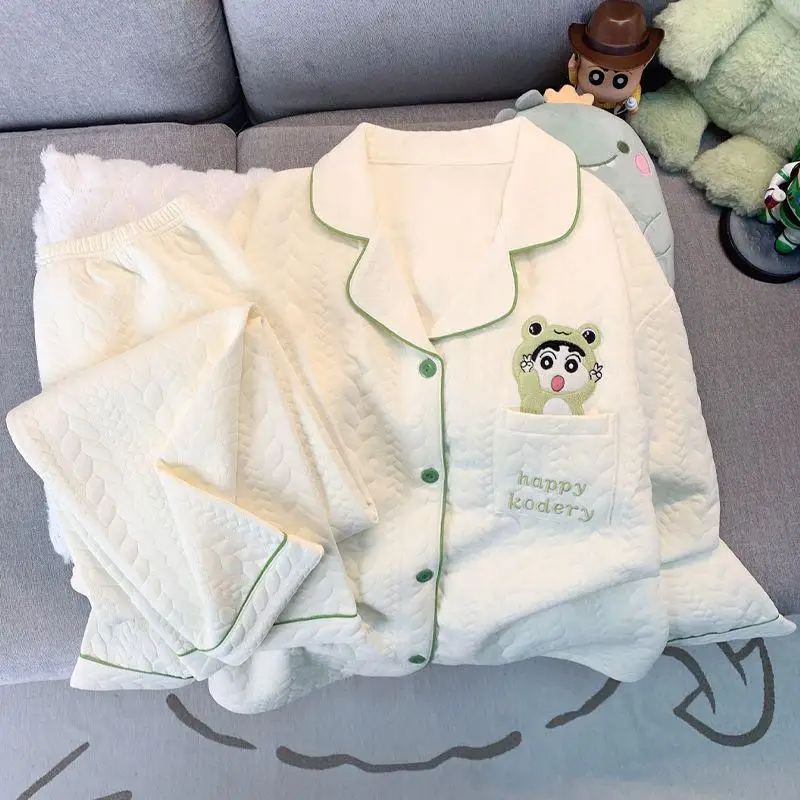 Genuine Bandai Kawaii Crayon Shin Chan Thick Sleepwear Cute Cartoon Winter Warm and Casual Home Clothing Christmas Present
Genuine Bandai Kawaii Crayon Shin Chan Thick Sleepwear Cute Cartoon Winter Warm and Casual Home Clothing Christmas Present