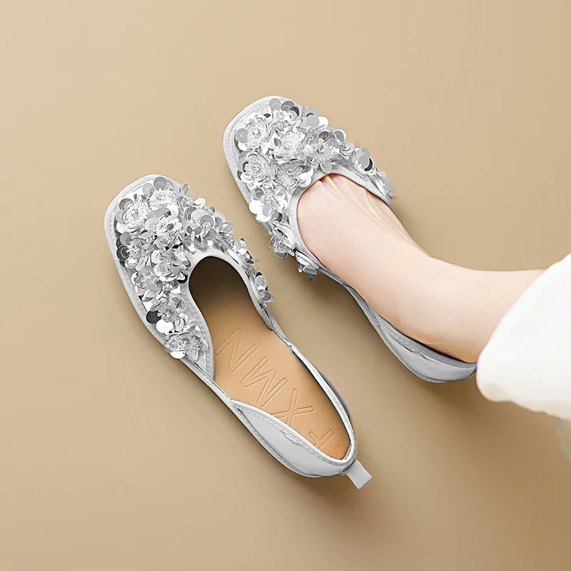 Luxury Rhinestone Flat Shoes for Women Square Toe Leisure Comforts Soft Sole Crystal Flower Designer Mule Shoes Women Fashion
Luxury Rhinestone Flat Shoes for Women Square Toe Leisure Comforts Soft Sole Crystal Flower Designer Mule Shoes Women Fashion