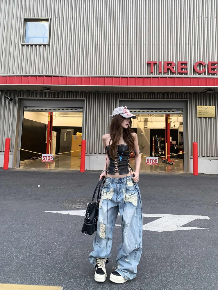 Women's Streetwear Bf Style American Style Vintage Ripped Wide Leg Jeans 2025 New High Waist Loose Washed Denim Trousers
Women's Streetwear Bf Style American Style Vintage Ripped Wide Leg Jeans 2025 New High Waist Loose Washed Denim Trousers