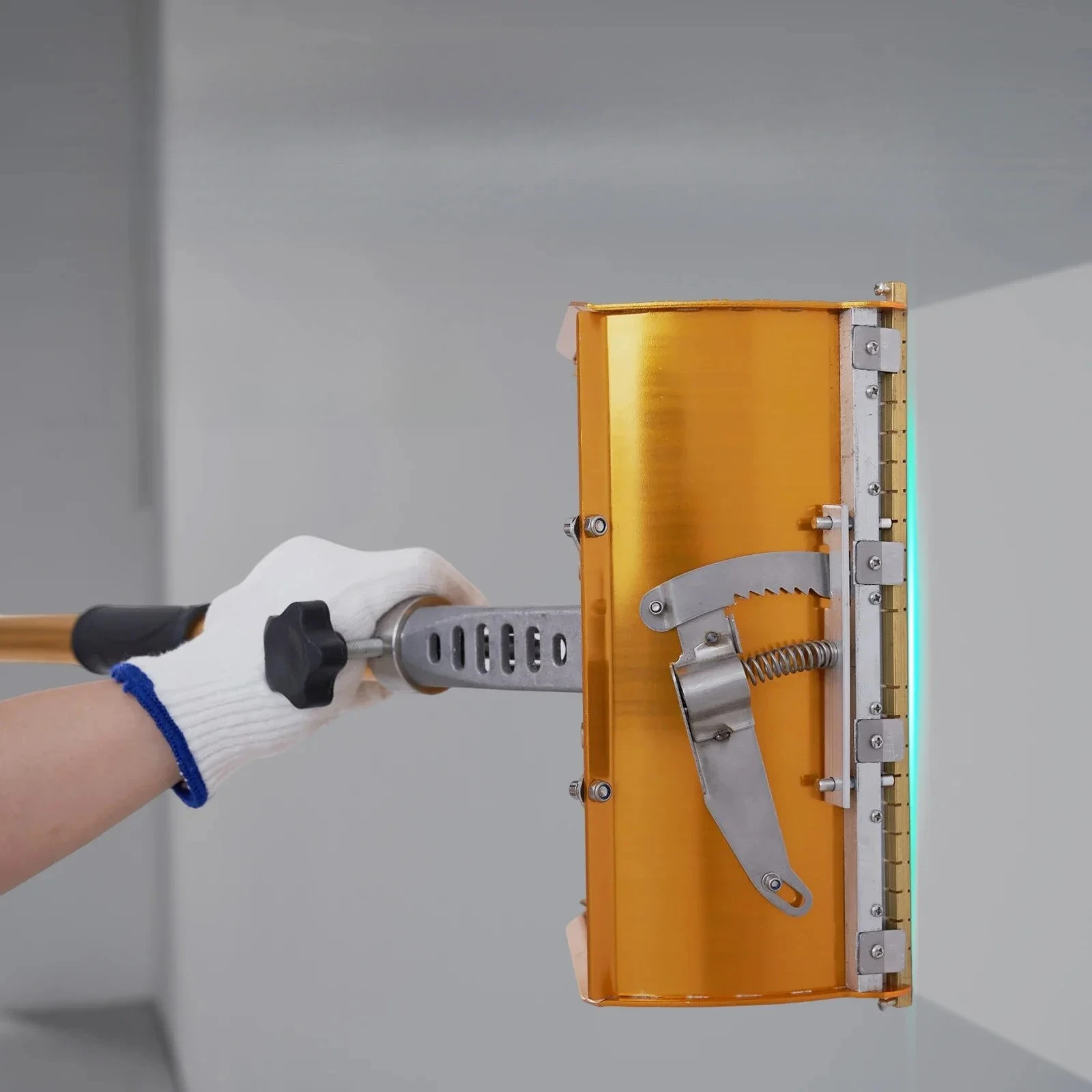 ez Drywall Flat Box 10-Inch Wide Quick Clean Aluminum Finishing Mud for Plasterboard Wallboard Extra 2 Blades (10/12-Inch)
ez Drywall Flat Box 10-Inch Wide Quick Clean Aluminum Finishing Mud for Plasterboard Wallboard Extra 2 Blades (10/12-Inch)