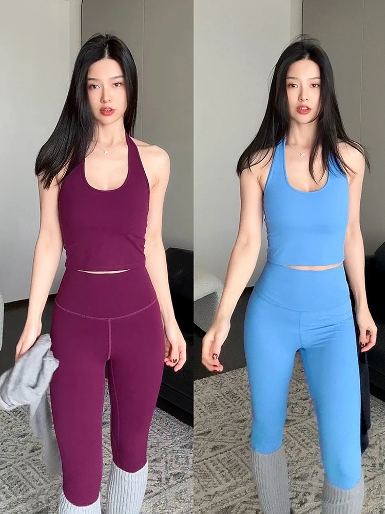 Женский летний тонкий топ-майка Slim Fit с U-образным вырезом, со встроенными чашечками, из нейлоновой ткани, для ношения под одеждой
Женский летний тонкий топ-майка Slim Fit с U-образным вырезом, со встроенными чашечками, из нейлоновой ткани, для ношения под одеждой