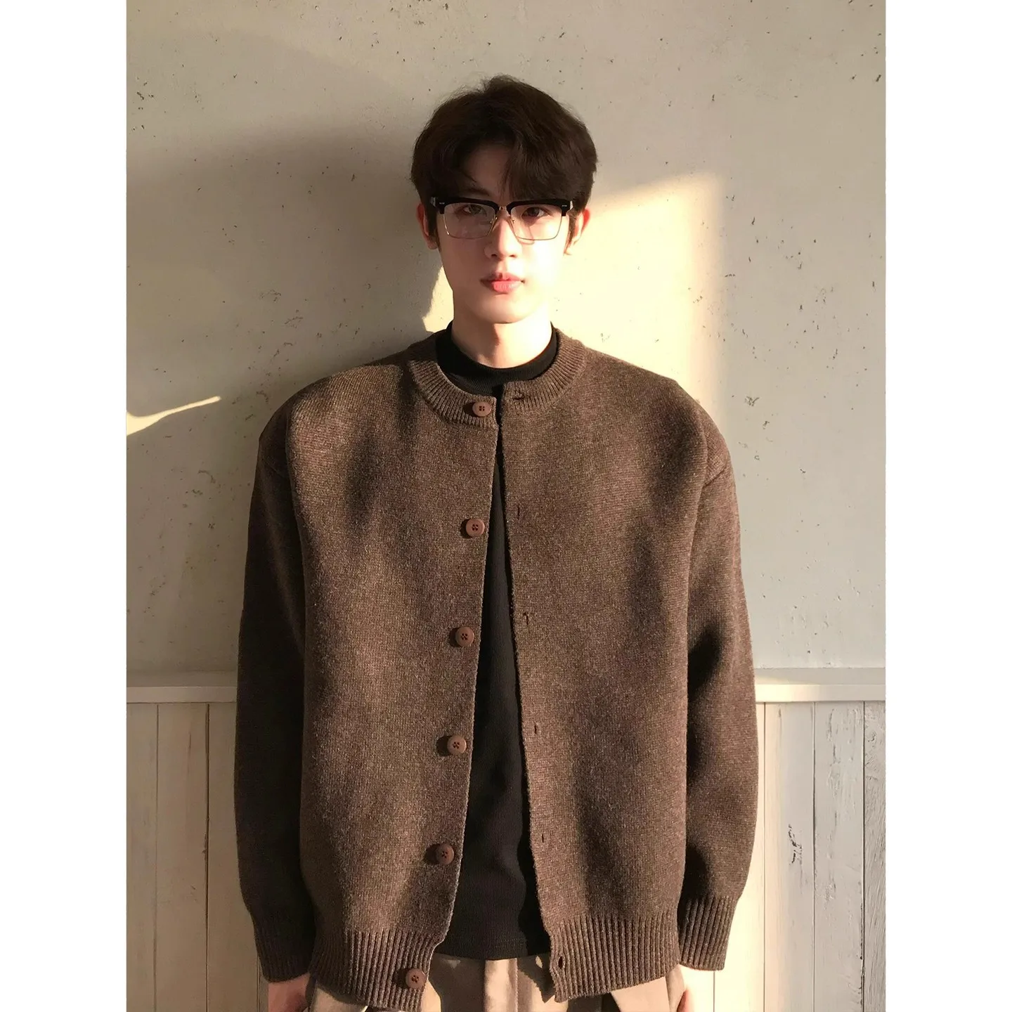 Café Brown Men's Open Cardigan Sweater Autumn Fashionable Versatile Knitted Outerwear Cleanfit round Neck Long Sleeve Top
Café Brown Men's Open Cardigan Sweater Autumn Fashionable Versatile Knitted Outerwear Cleanfit round Neck Long Sleeve Top