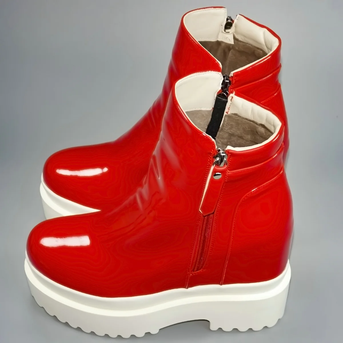 12cm High Heel Fashion Sneakers Women Plus Size 41 Patent Leather Wedges Snow Boots Round Toe Platform Pumps Winter Casual Shoes
12cm High Heel Fashion Sneakers Women Plus Size 41 Patent Leather Wedges Snow Boots Round Toe Platform Pumps Winter Casual Shoes