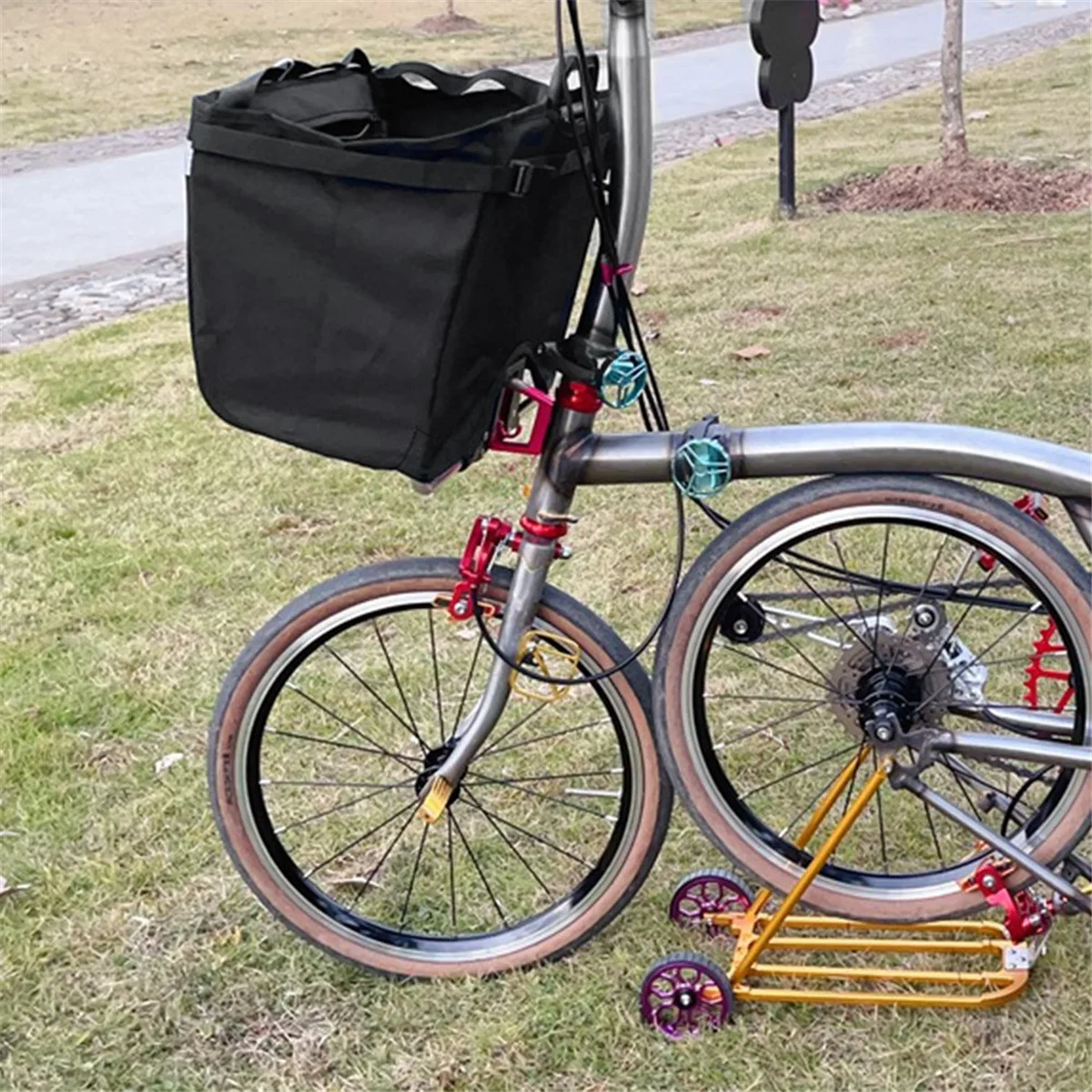 A43I для складных велосипедных сумок и корзины Brompton, корзина для пикника, сумка для хранения с водонепроницаемым металлическим креплением
A43I для складных велосипедных сумок и корзины Brompton, корзина для пикника, сумка для хранения с водонепроницаемым металлическим креплением