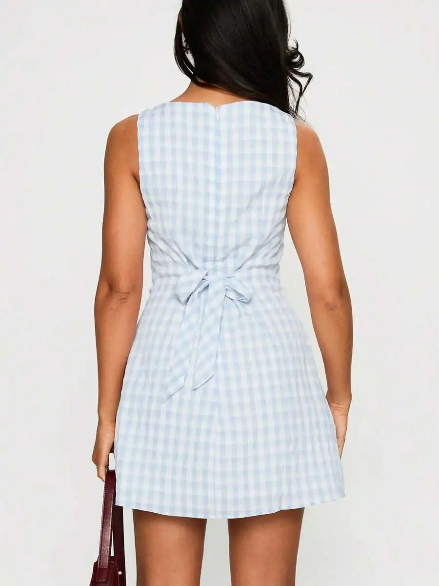 Light Blue White Gingham Sleeveless Mini Dress With Boat Neck, Crinkle Texture, And Adjustable Back Bow For Summer Casual Wear
Light Blue White Gingham Sleeveless Mini Dress With Boat Neck, Crinkle Texture, And Adjustable Back Bow For Summer Casual Wear