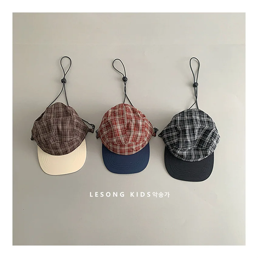 Adults Kids Baseball Hat Baby Cap Breathable Children Korean Outdoor Camping Hat Parent-child Cap
Adults Kids Baseball Hat Baby Cap Breathable Children Korean Outdoor Camping Hat Parent-child Cap